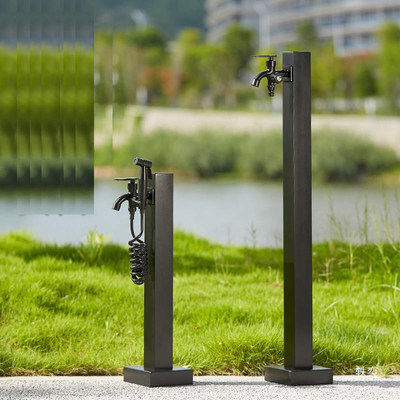 Jardín Negro Bibcock Grifos de agua de acero inoxidable Tubo de apoyo Sqaure Riego de postes 93cm de altura